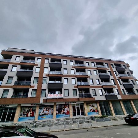 Best Family Apartments & Private Parking Софія Екстер'єр фото